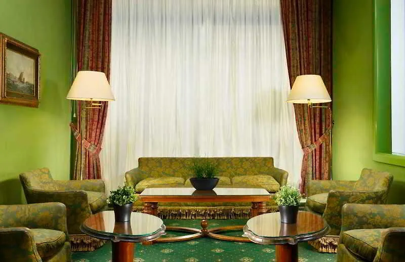 Doubletree By Hilton Rome Monti Hotel