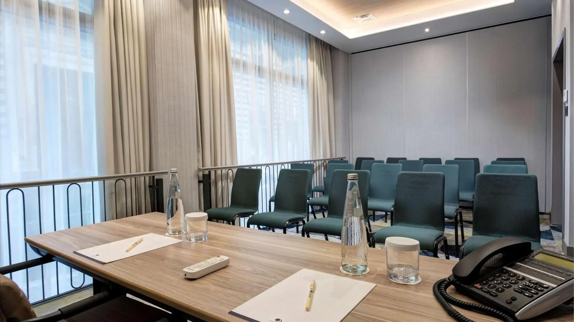 Hotel Doubletree By Hilton Rome Monti
