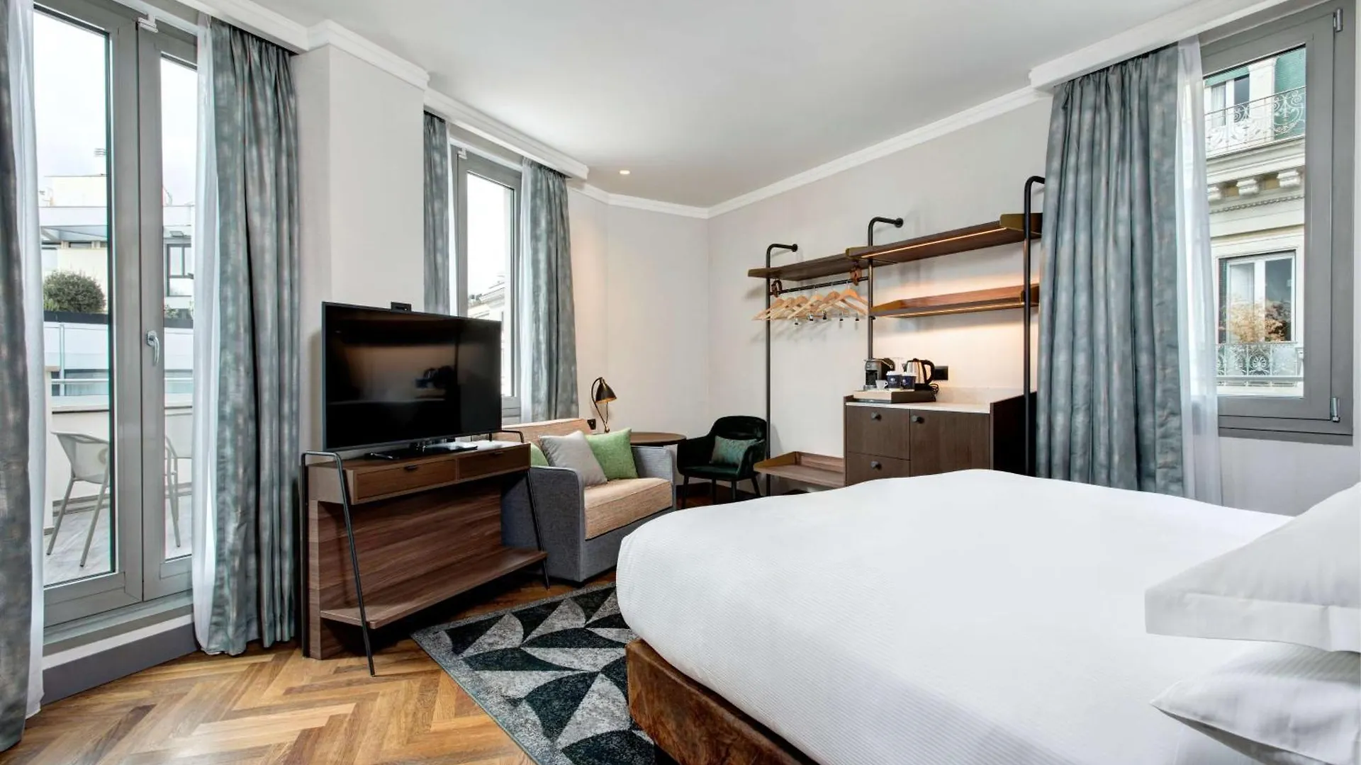 Hotel Doubletree By Hilton Rome Monti