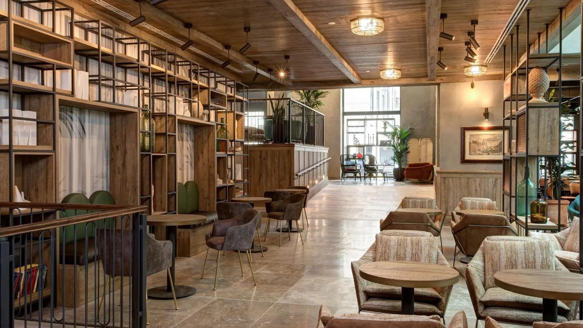 Hotel Doubletree By Hilton Rome Monti