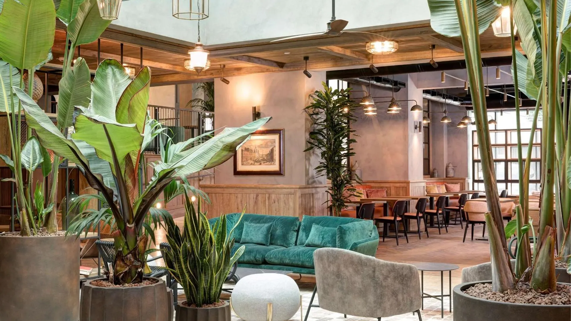Hotel Doubletree By Hilton Rome Monti