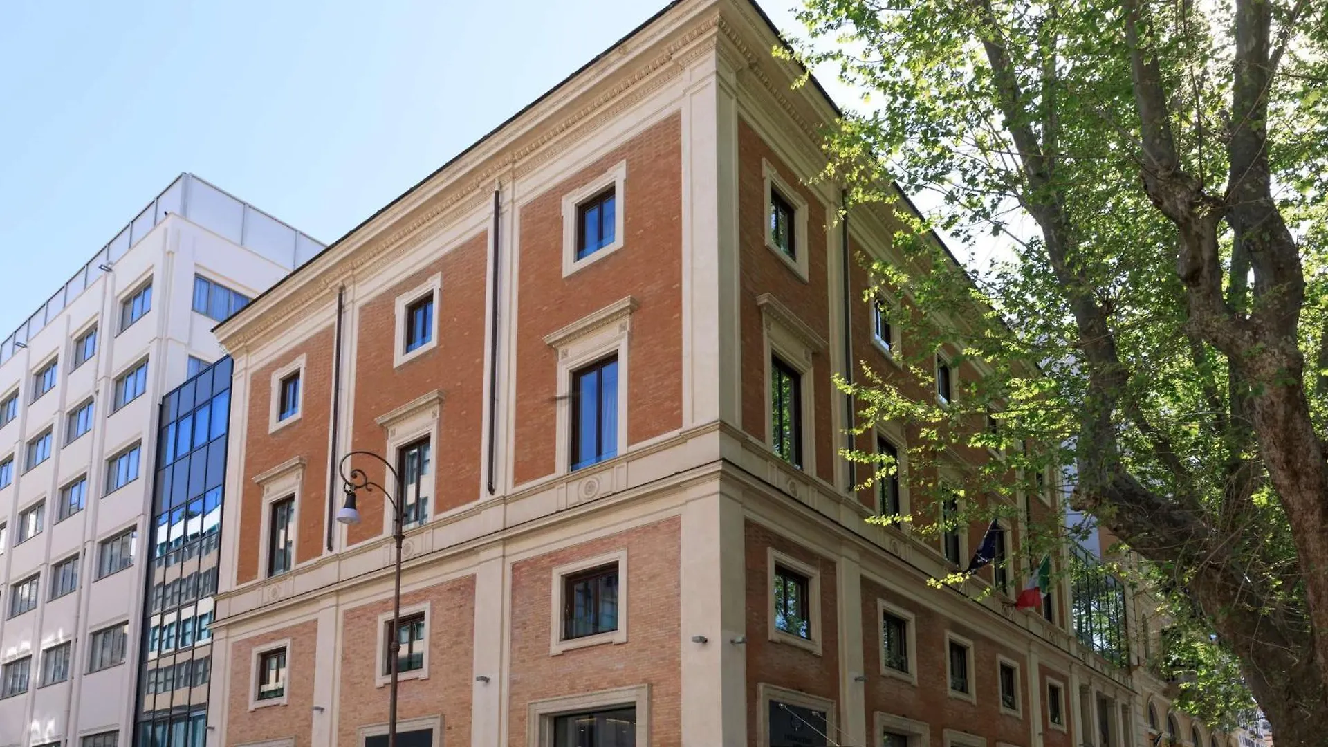 Hotel Doubletree By Hilton Rome Monti
