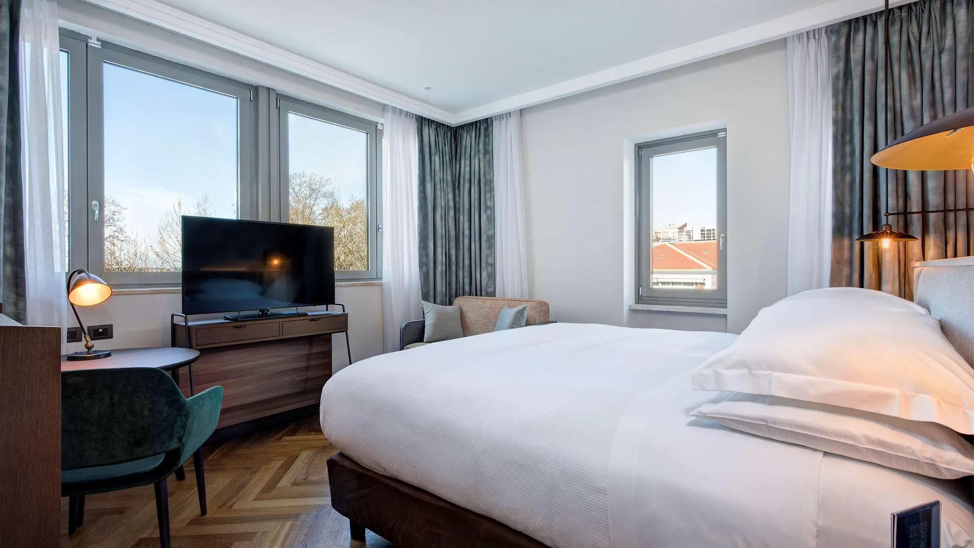 Doubletree By Hilton Rome Monti Hotel