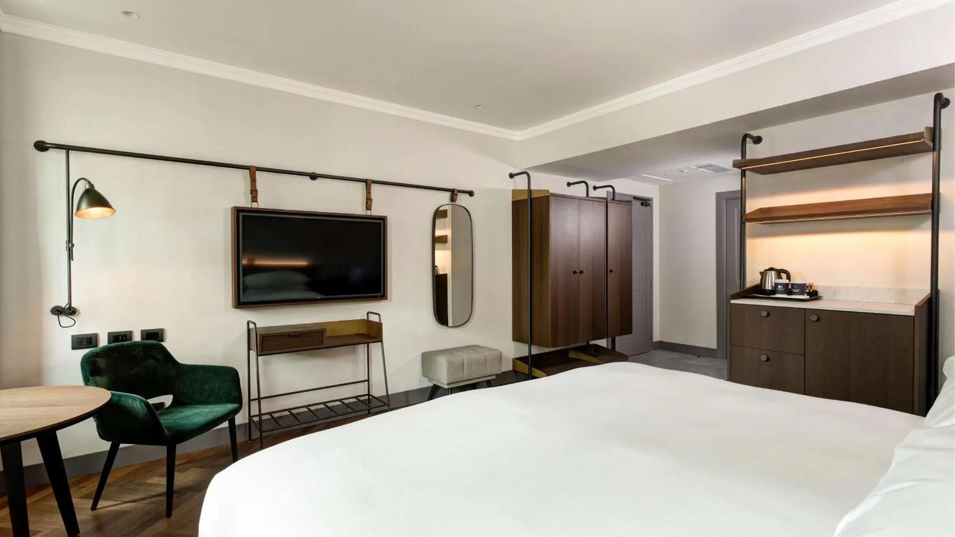 Doubletree By Hilton Rome Monti Hotel