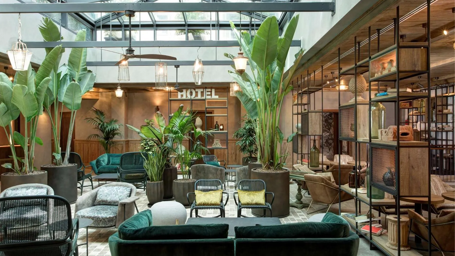 Doubletree By Hilton Rome Monti Hotel